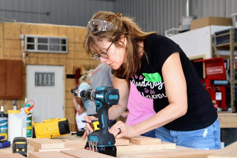 Women Build Classes Cedar Valley Habitat for Humanity